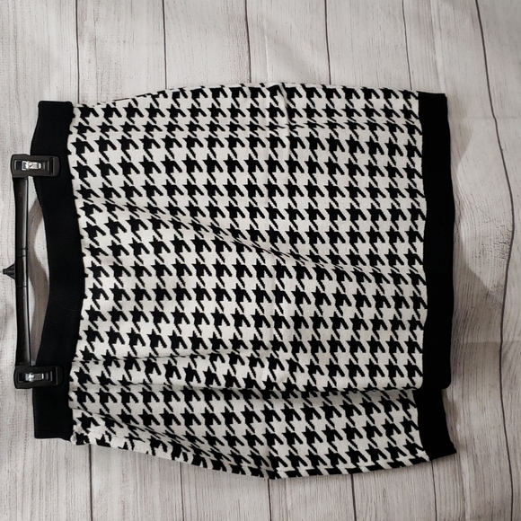 NWT Womens Sweater Skirt - Picture 4 of 4